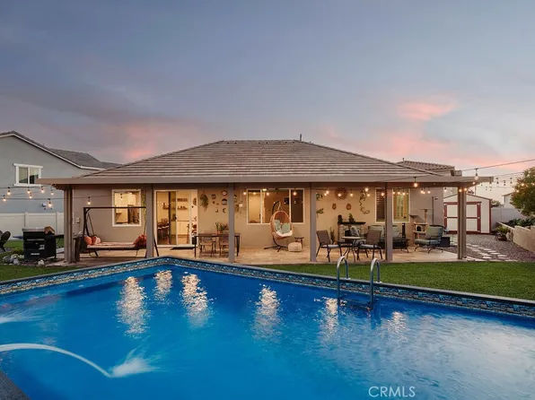 829 S Pine Ave, Rialto, CA 92376
