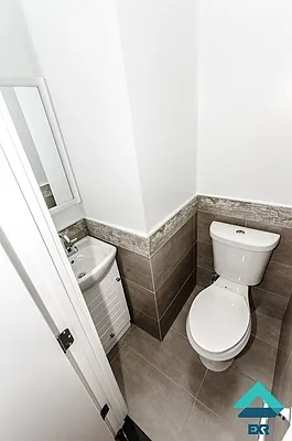 Rented by EXR | media 6