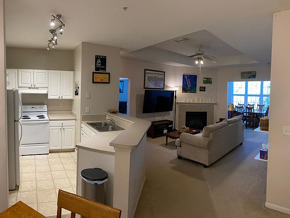 2nd image of 60 Fenwick Hall Allee Aly #131