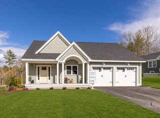 6 Cypress Ln, Auburn, NH 03032