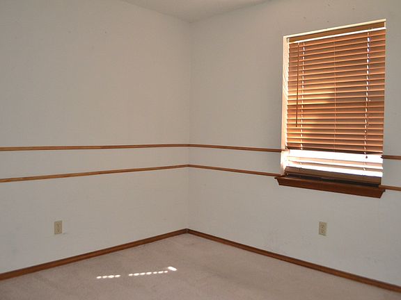 5th image of 5620 Caracas Dr