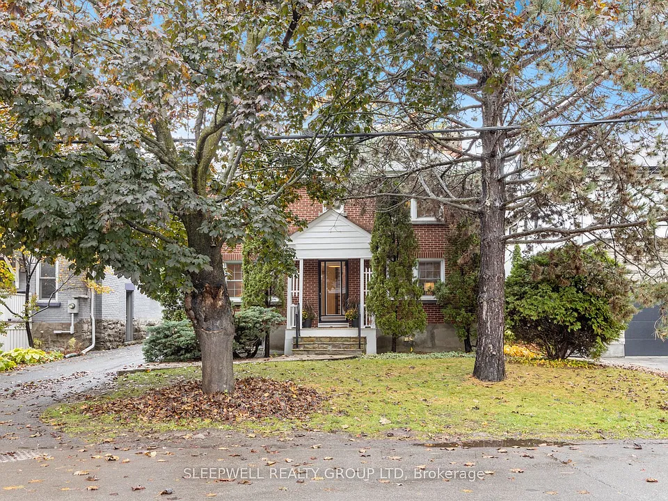 568 Golden Ave