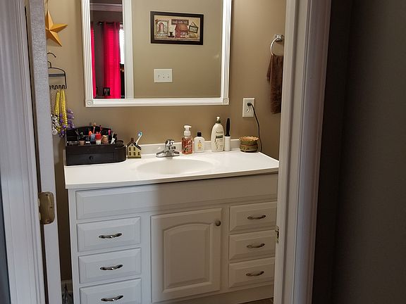 5th image of 106 Greystone Ct