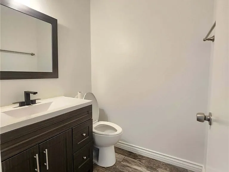 5 Dover — Photo 12