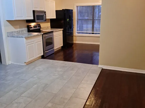 704 Elmwood Ave, Palatka, FL 32177