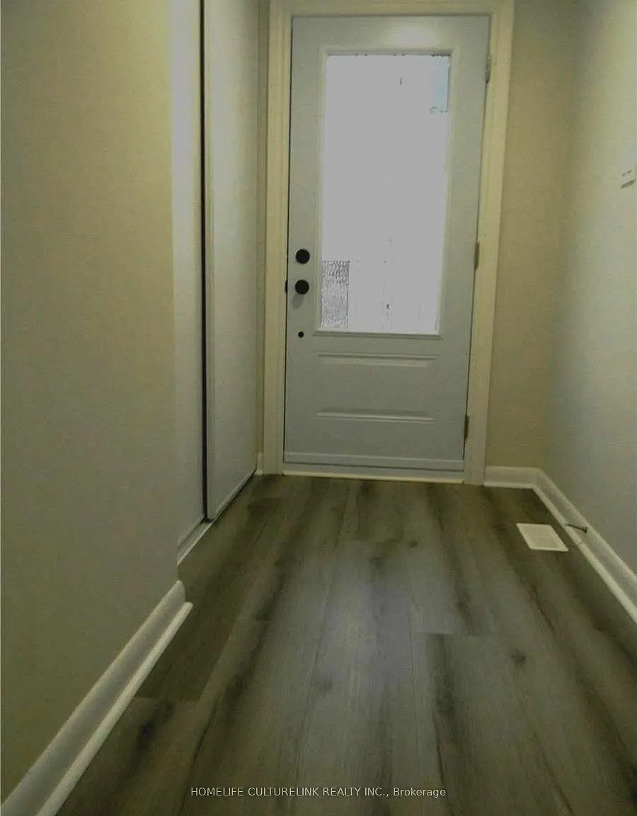3 bed, $2,825 — Photo 4