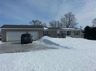 820 West St, Rewey, WI 53580