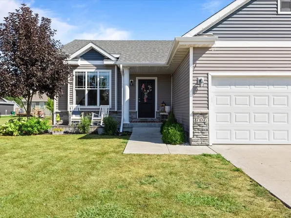 707 18th St SE, Altoona, IA 50009