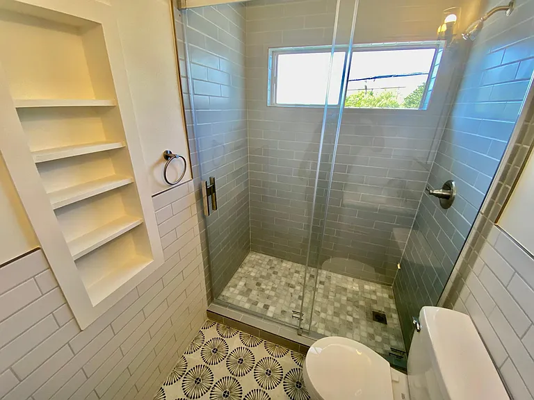 5829 Cartwright Ave #4 — Photo 8