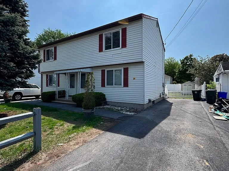 25 Hampton St — Photo 1