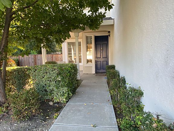 4th image of 2689 Atherton Ct