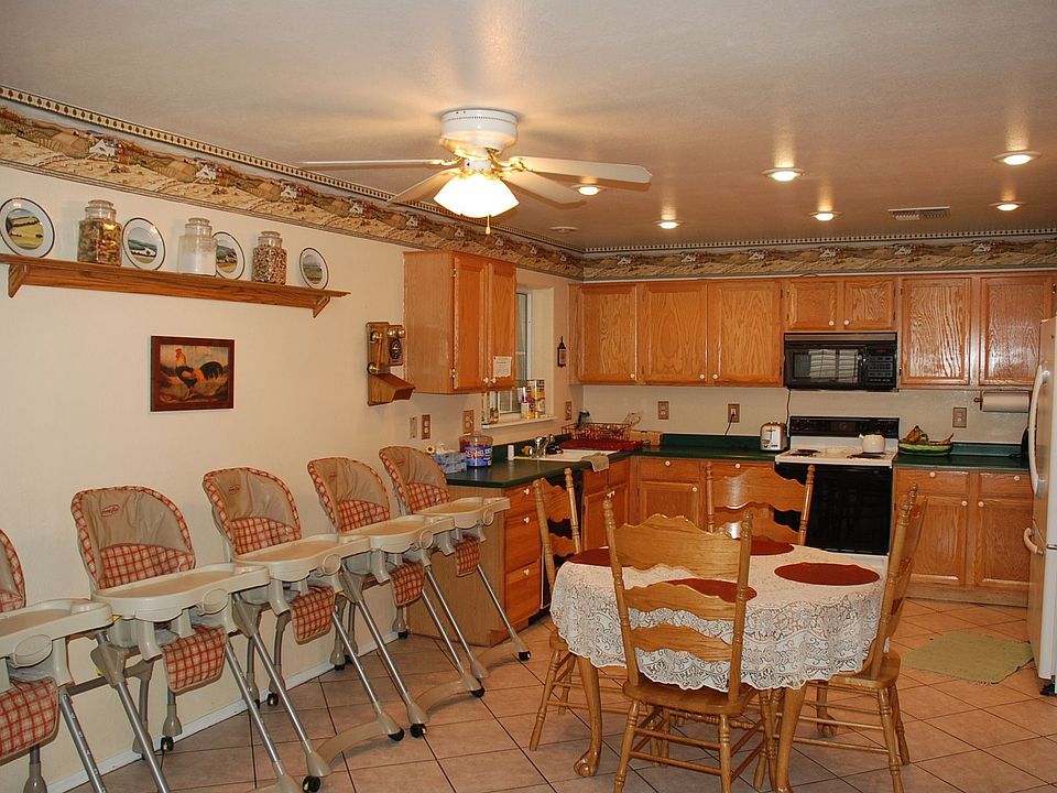 2nd image of 1192 N Hudson Pl
