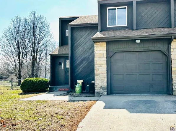 2233 SW Brandywine Ln, Topeka, KS 66614