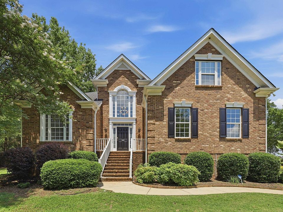 1st image of 100 Yorkswell Ln