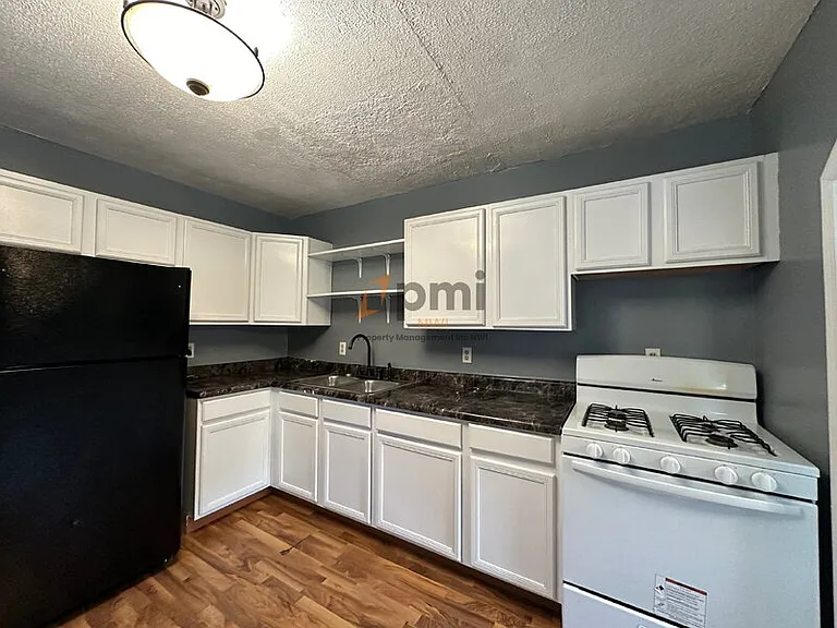 3464 Iowa St — Photo 2