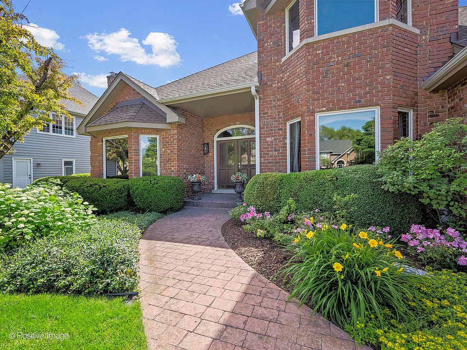 1st image of 8821 Royal Swan Ln