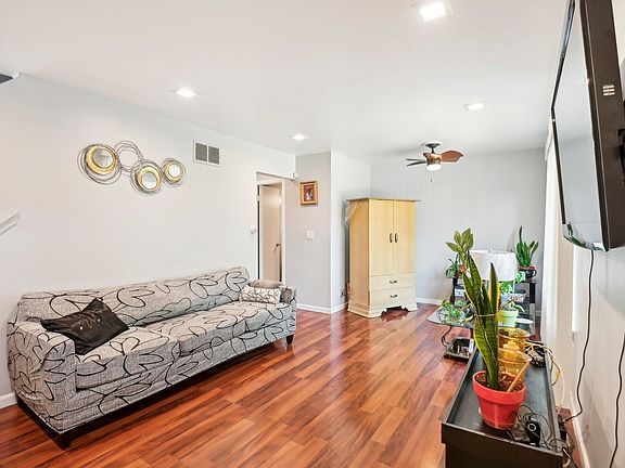 2nd image of 1108 Euclid Ln
