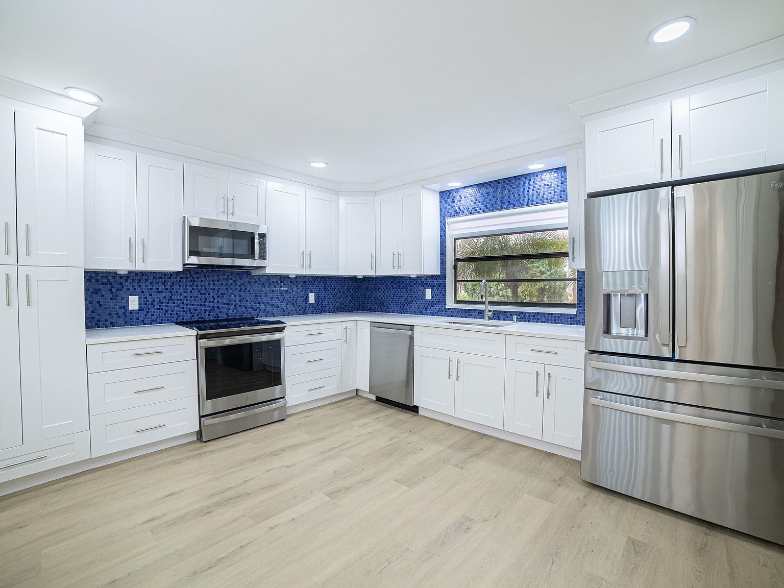 8008 Eastlake Drive #12-A