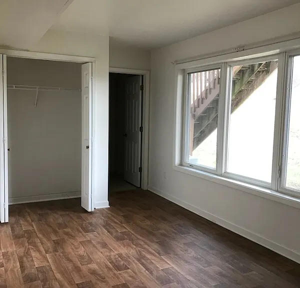 917 Apadana Ct — Photo 6