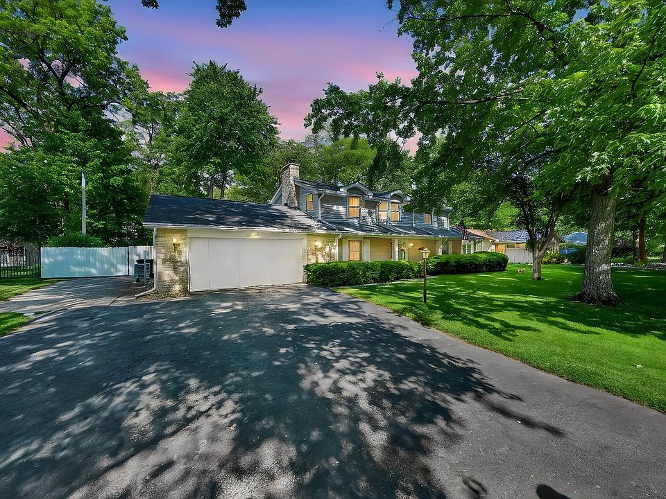 1st image of 54609 Whispering Oak Dr