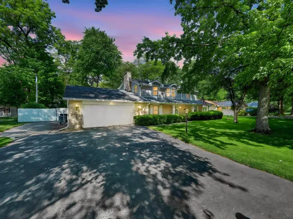 54609 Whispering Oak Dr, Mishawaka, IN 46545