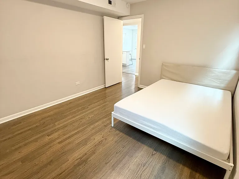 2433 N 78th Ave #2 — Photo 13