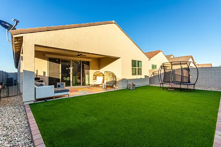 4 bed, 2002 sqft, $2,800 — Photo 3
