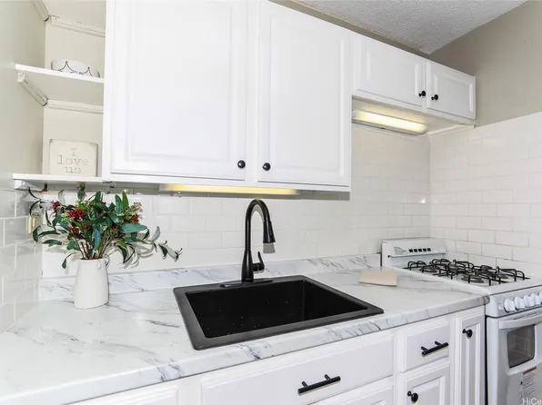 1911 Kalakaua Ave APT 503, Honolulu, HI 96815