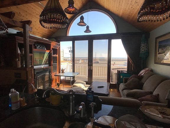4th image of 173 Beach 110 St #B