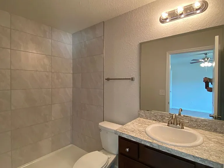 202 Locust Pass Ter — Photo 15