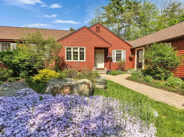 12 Colonial Square, Peterborough, NH 03458