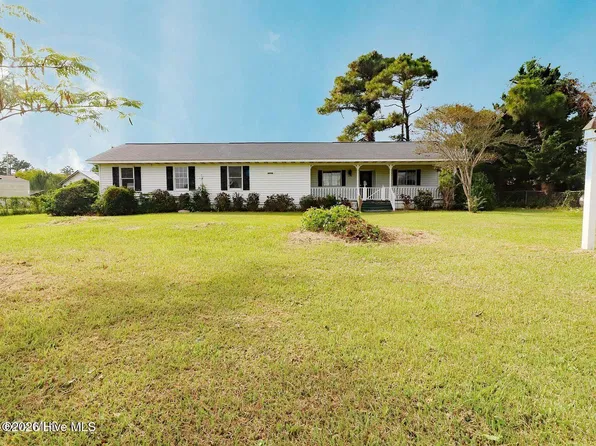 115 Canal Drive, Harkers Island, NC 28531
