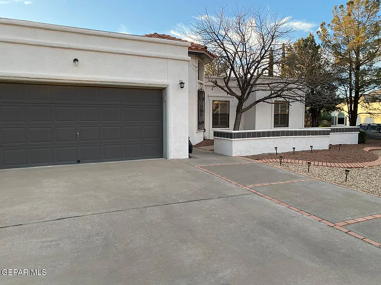864 Dulce Tierra Dr — Photo 2