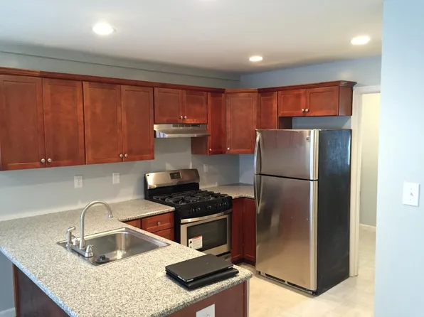 209 N Sacramento Ave #1, Ventnor City, NJ 08406