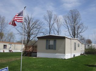 N5948 Derby Ln, Cecil, WI 54111