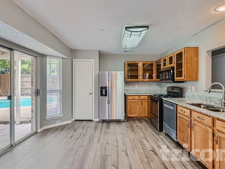 8316 Auburn Dr — Photo 14