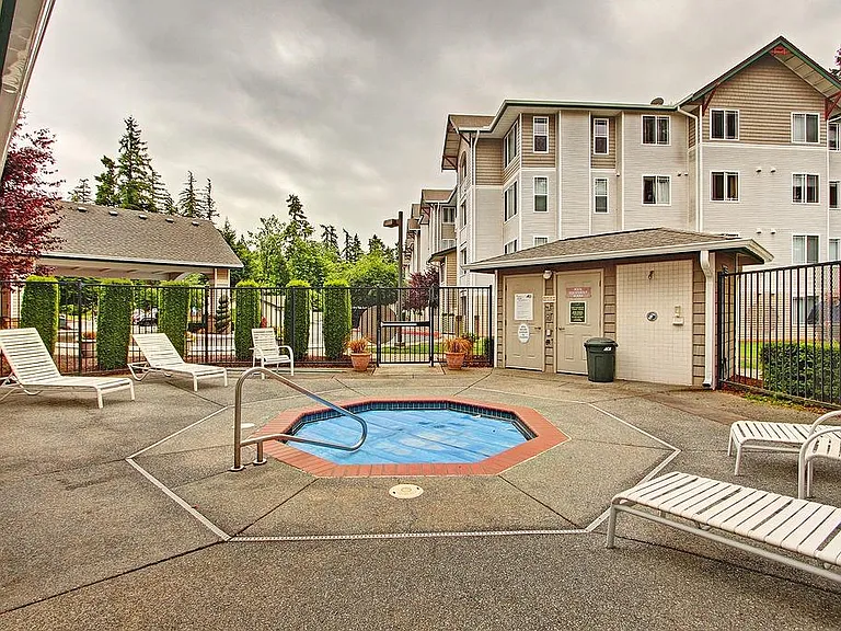 13301 SE 79th Pl #C306 — Photo 8
