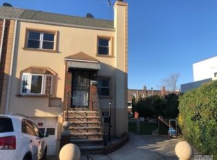 6260 82nd St, Middle Village, NY 11379