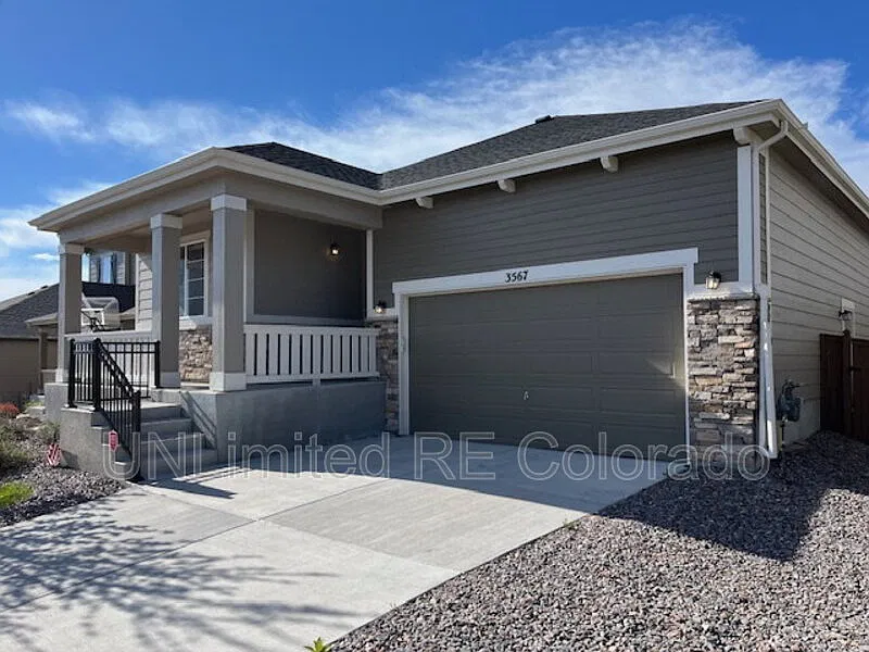 3 bed, 3715 sqft, $3,000 — Photo 3