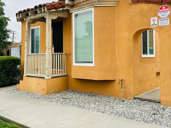 3rd image of 1135 E Hyde Park Blvd