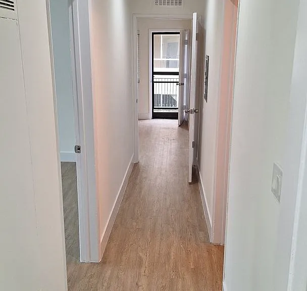 336 S Norton Ave #204 — Photo 12
