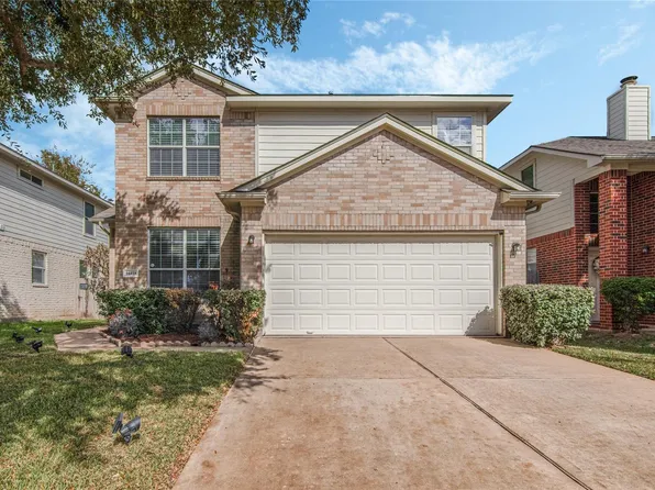 16418 Pademelon Dr, Sugar Land, TX 77498