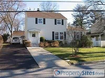 1st image of 133 Jennifer Ln