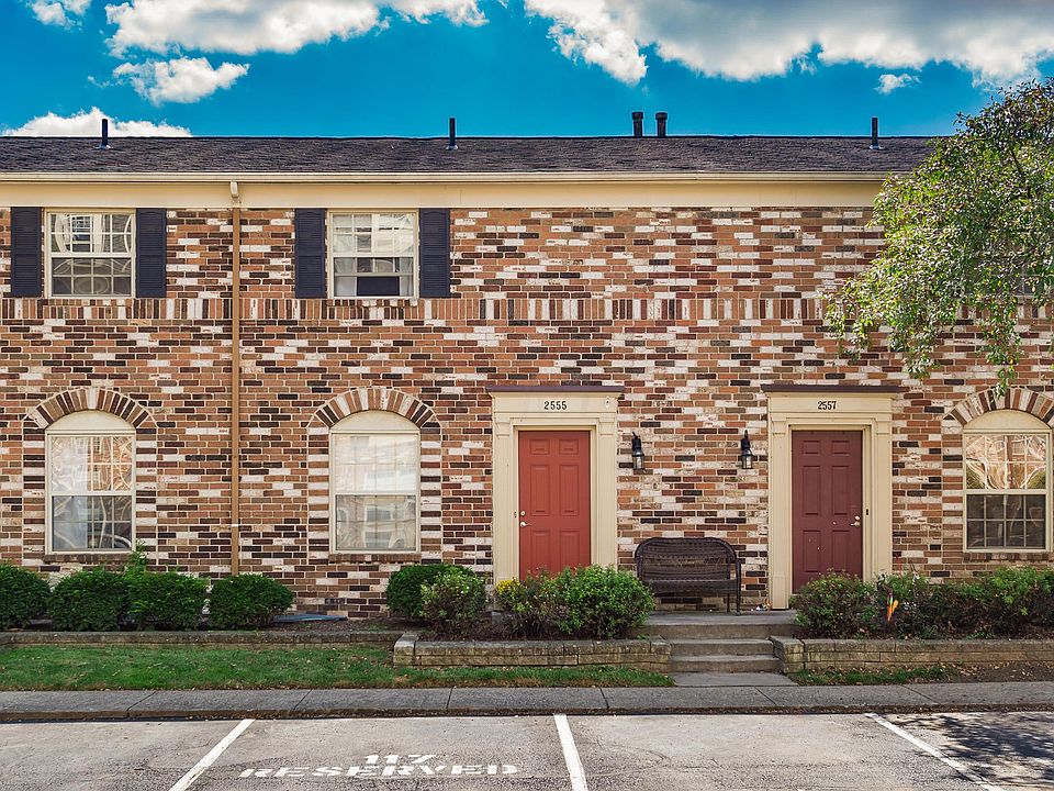 1st image of 2555 Olde Hill Ct S