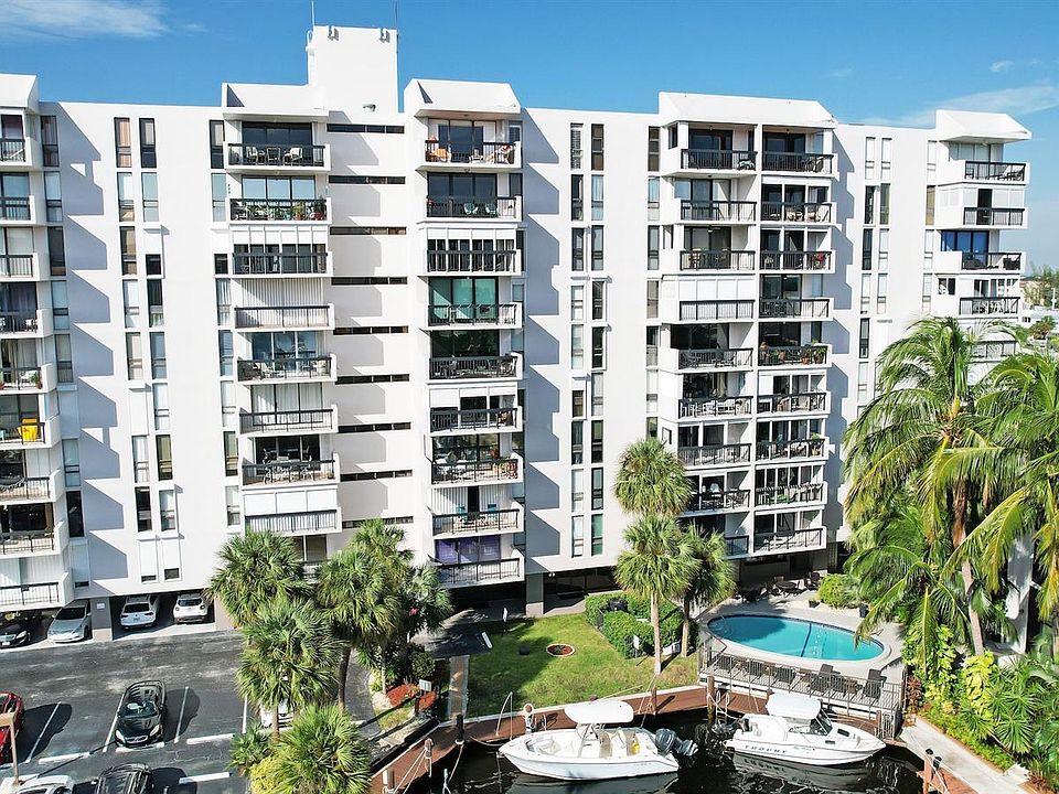 1st image of 4800 Bayview Dr Penthouse 6
