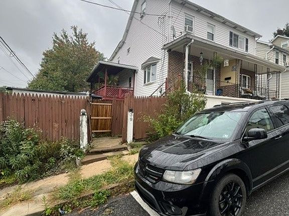 2nd image of 39 Leisenring St #1B-1BA