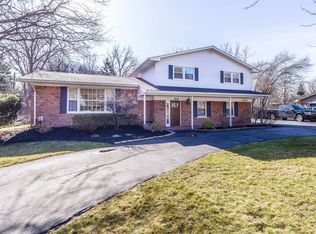 38259 Tralee Trl, Northville, MI
