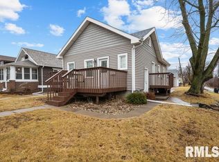 2355 38th St, Rock Island, IL 61201