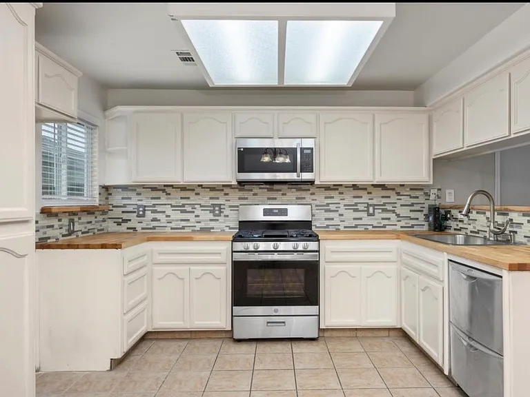 11603 Invidia Ct — Photo 4