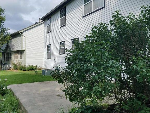 3rd image of 3792 Kilmuir Dr